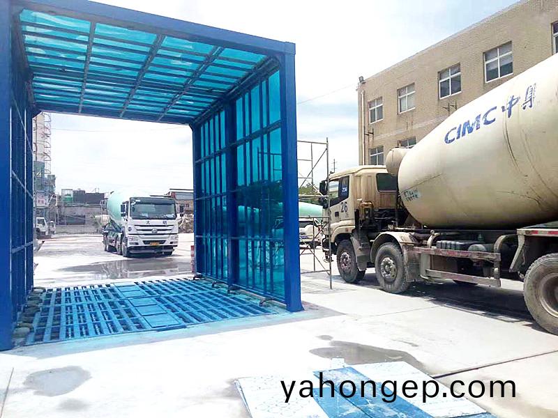 武漢(han)鑫(xin)冠(guan)混(hun)凝(ning)土(tu) 200T-10*4*5m龍(long)門洗車(che)機